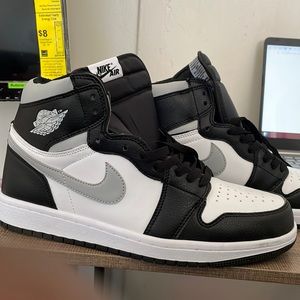 Air Jordan 1 Mid White Shadow Grey